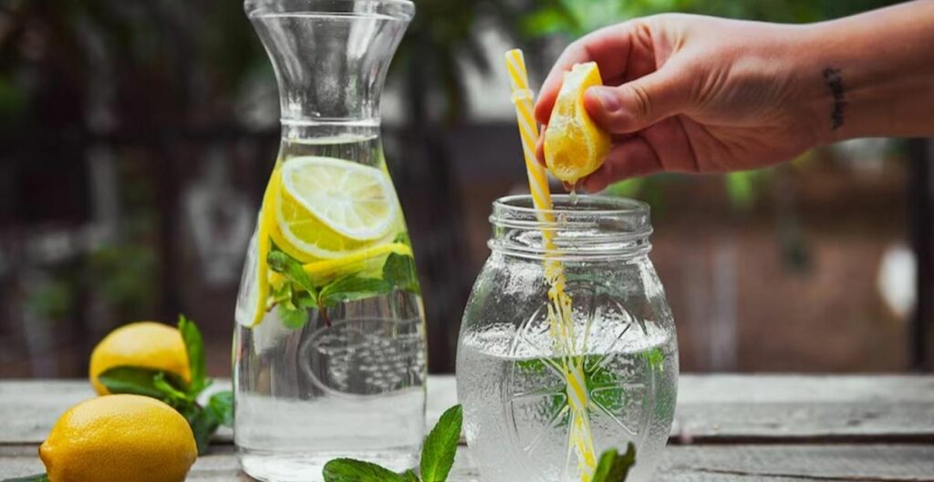 Warm Lemon Water Promotes Hydration