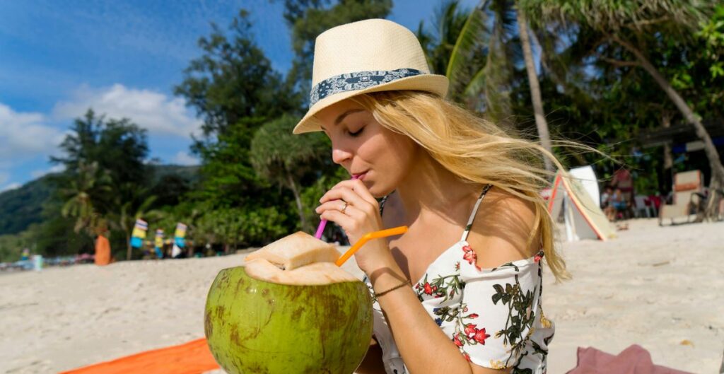 Health Benefits of Coconut Water- Help to Prevent Diabetes 